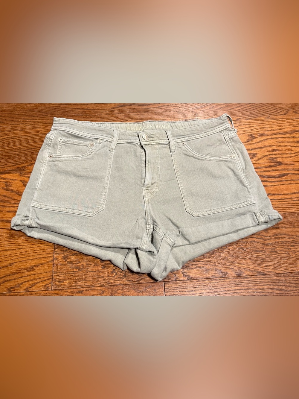 American Eagle Women's Sage Green Easy Shorty Stretch Denim Shorts Size US 10